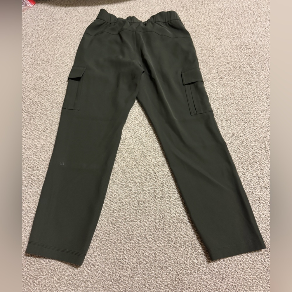 LULULEMON SIZE 6 DARK OLIVE CARGOS - Picture 3 of 8